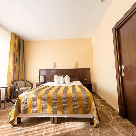 Hotel Parc Алба Юлия Екстериор снимка