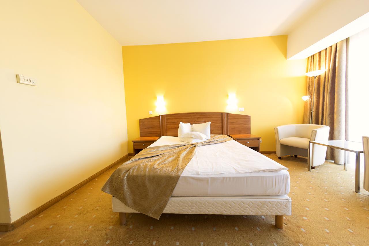Hotel Parc Алба Юлия Екстериор снимка