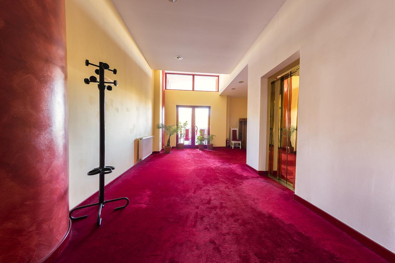 Hotel Parc Алба Юлия Екстериор снимка