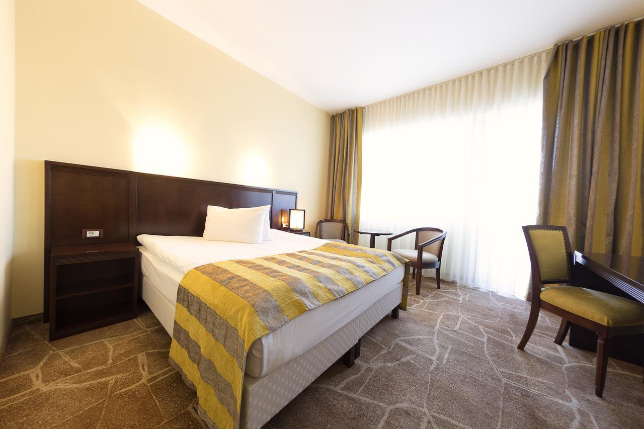 Hotel Parc Алба Юлия Екстериор снимка
