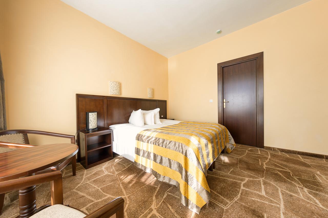 Hotel Parc Алба Юлия Екстериор снимка