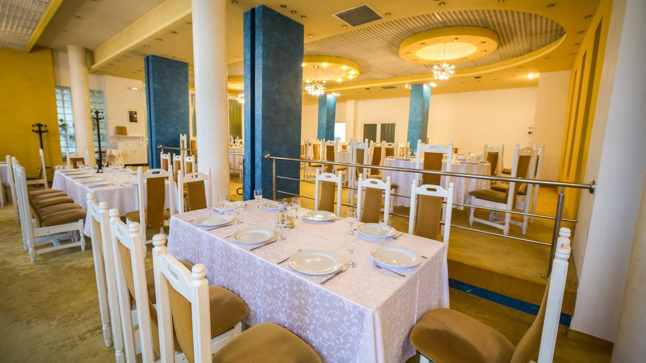 Hotel Parc Алба Юлия Екстериор снимка